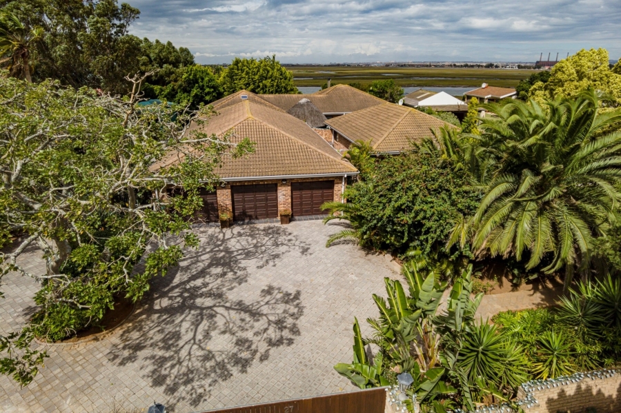 To Let 4 Bedroom Property for Rent in Amsterdamhoek Eastern Cape